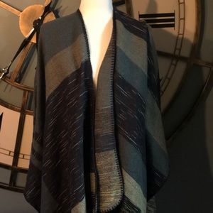 NWOT Cape (from Cracker Barrel)